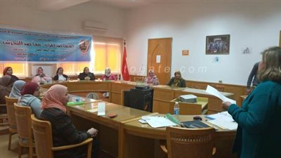 نقابة الأخشاب تعقد ندوة بمناسبة اليوم العالمي للمرأة