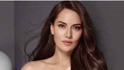 فهرية أفجان تتفاعل لأول مرة مع جمهورها بعد وفاة والدها | فيديو