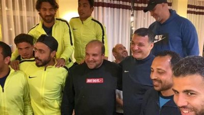 إيهاب جلال ولاعبو المقاصة يحتفلون بعيد ميلاد هويدي | صور