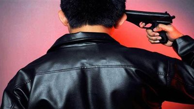 لمروره بحالة نفسية.. عامل يطلق النار على نفسه بالمنيا