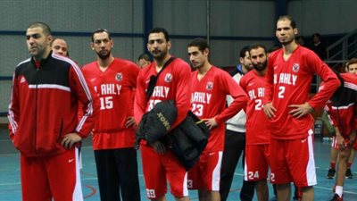 الأهلي يخسر أمام الجزيرة في دوري 