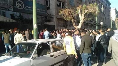 غلق أبواب المعامل المركزية.. وقوات الأمن توجه المواطنين لحجز تحليل كورونا إلكترونيا