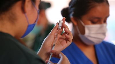 99.99 % من الأمريكيين المطعمين ضد كورونا لم يتعرضوا لإصابات مميتة بالفيروس