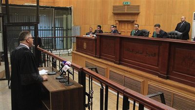 المشدد 15 سنة لمتهم بإعادة محاكمته في 