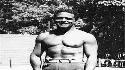  تحدى عنصرية الأمريكيين وقطع اليابانيون رأسه.. 