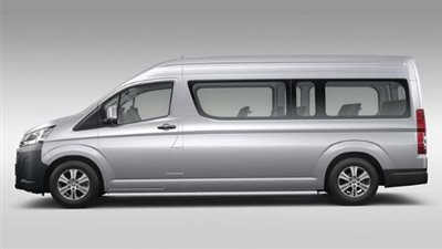 انتظروا ميكروباص 52 راكبا.. هشام توفيق يعلن عن نقلة نوعية في صناعة السيارات الكهربائية | فيديو