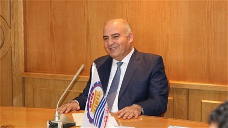 محافظ قنا 