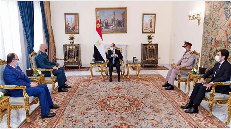 السيسي خلال استقبال