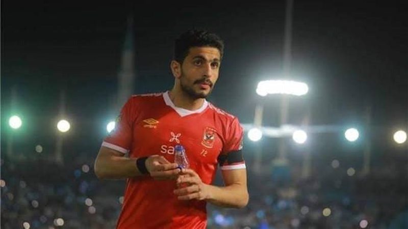 أيمن أشرف لاعب الأهلى،