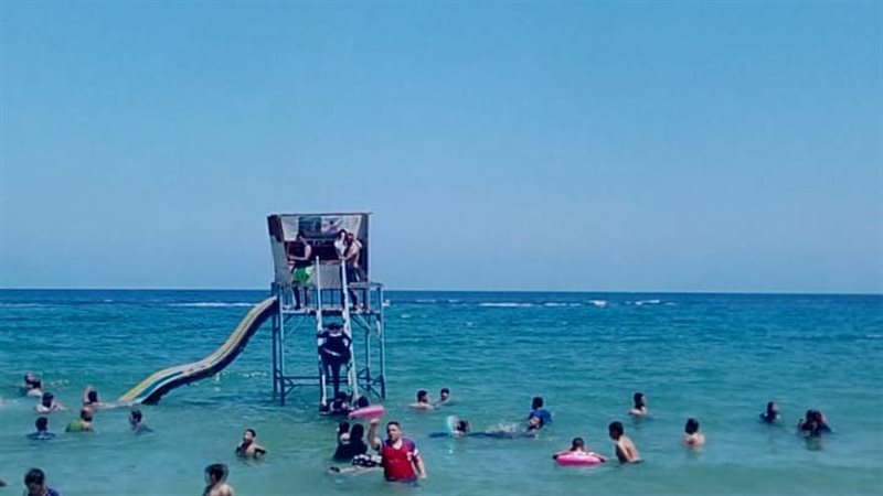 إقبال متوسط على شواطئ