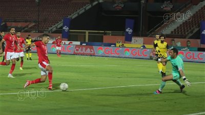 التعادل السلبي يسيطر على لقاء الأهلي ودجلة بعد 15 دقيقة