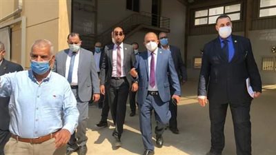 رئيس تاون جاس يتفقد مواقع العمل بالشركة 