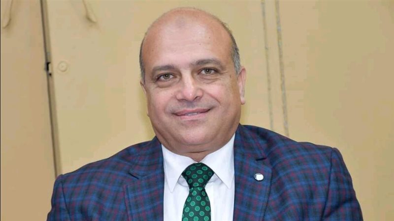 أحمد عفيفي رئيس الإدارة