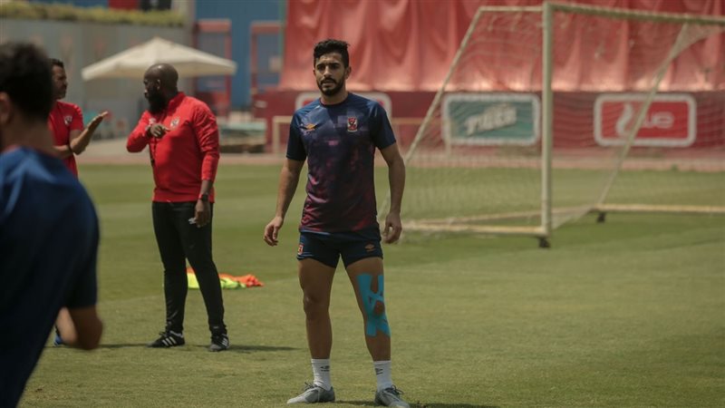 أيمن اشرف