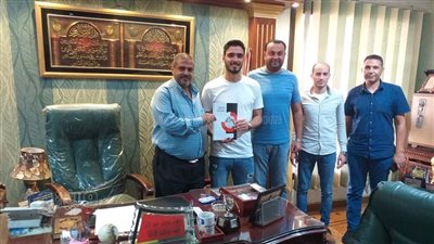 أبو النصر حلمي يرد على توقيعه لأربعة أندية في دوري القسم الثاني