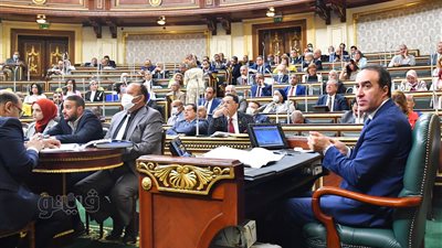 ٣ مزايا يحرم منها الموظف المحبوس احتياطيا فى قانون الخدمة المدنية