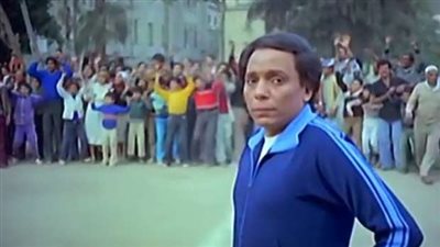 أحمد زكي قاطعه والزعيم  لم يحضر جنازته.. خطيئة محمد خان في فيلم 