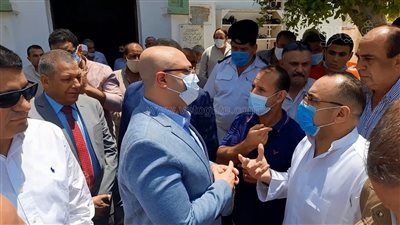  محافظ بني سويف يستمع لمطالب وشكاوى أهالي إهناسيا | فيديو