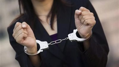 ضبط خادمة وشقيق زوجها أثناء بيعهما مشغولات ذهبية مسروقة بالجمالية