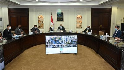وزير الإسكان يتابع خطوات تنفيذ خطة إدارة وتشغيل منطقة الأعمال المركزية بالعاصمة الإدارية