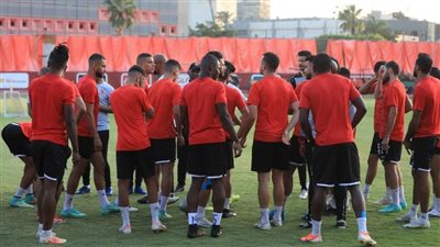 غدا.. الأهلي يستأنف تدريباته الجماعية استعدادا لمباراة الإسماعيلي