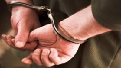 التحقيق في مقتل عامل لدفاعه عن سيدة احتجزها أشقاؤها بالعمرانية