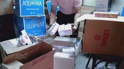 القبض على صاحب محل بحوزته 1970 علبة سجائر مهربة بالقاهرة