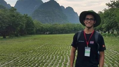 الشاب مخترع 