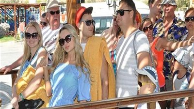 سفير مصر بروسيا يكشف عدد رحلات الطيران الروسية القادمة لشرم الشيخ والغردقة