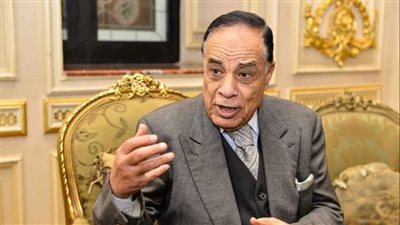 برلمان تحت الطلب.. كمال أحمد: لا يجوز التقييم على دور واحد.. والعليمي: اهتم بما تريده الحكومة