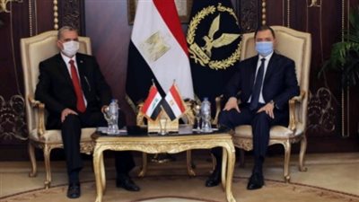 وزير الداخلية يبحث مع نظيره العراقي القضايا الإقليمية وتعزيز التعاون