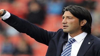 رسميا.. مراد ياكين مديرا فنيا لمنتخب سويسرا
