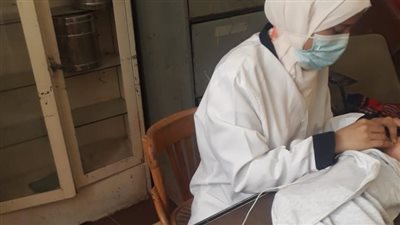 فحص وعلاج 11 ألف طفل يعانون من ضعف السمع بالمنيا