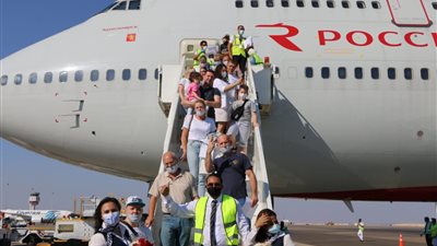 بعد توقف 6 سنوات.. مطار شرم الشيخ يستقبل أولى الرحلات الروسية | صور