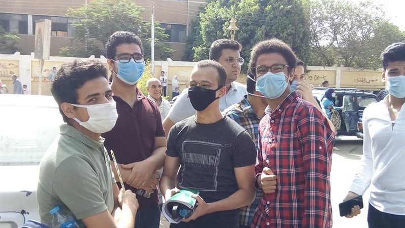 طلاب الثانوية العامة