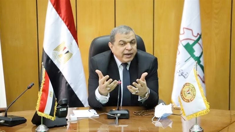 وزير القوي العاملة