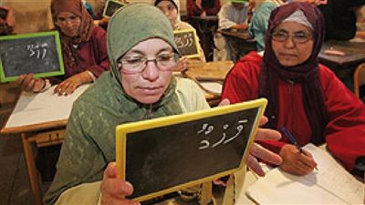 الأعلى للأزهر يُلزم طلاب الجامعة بمحو أمية عدد من الأميين