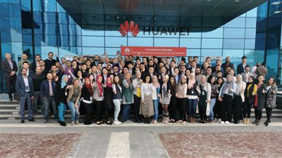 النجاح في تحقيق الدمج والتنوع بين الثقافات المتعددة داخل بيئة العمل الواحدة