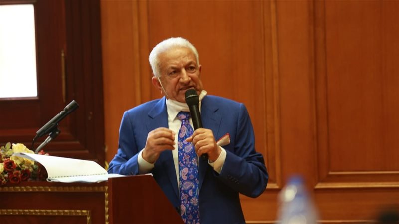 الدكتور المندوه الحسيني