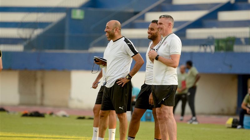 كارتيرون المدير الفني
