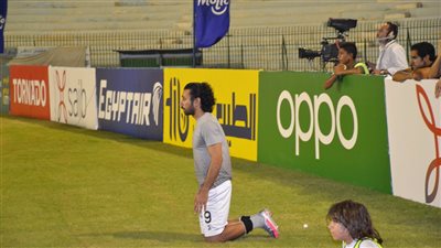 فرحة صلاح أمين تتحول لدموع عقب تعادل المحلة القاتل مع دجلة | صور 