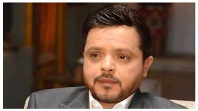 فصلته كلية الحقوق ورفضته الشرطة.. كيف أصبح محمد هنيدي أيقونة الكوميديا؟