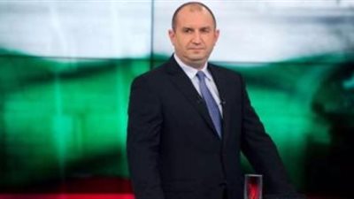 رئيس بلغاريا يغادر مطار القاهرة بعد لقاء السيسي