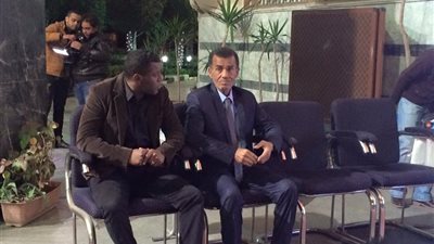 بالصور..بدء عزاء والد عبد الستار صبري بمسجد آل رشدان