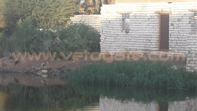 بالصور.. اغتيال النيل على يد الشرطة والقضاة بالمنيا.. تعديات «الداخلية والعدل» على ضفتي النهر «دون ترخيص».. الفنادق والمراسي استغلت الانفلات الأمني لردم المجرى المائي.. و2950 مخالف