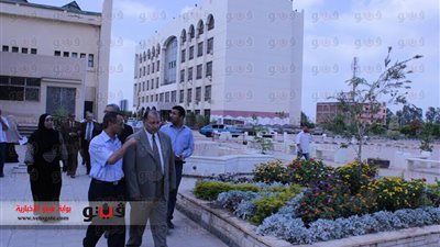 رئيس جامعة طنطا يتفقد سير العمل بالمستشفيات الجامعية