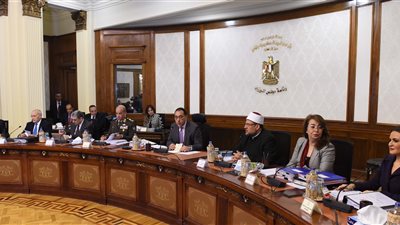 أرقام في الموازنة الجديدة.. استهداف 6% معدل نمو اقتصادي.. زيادة الاستثمارات الحكومية لـ130 مليار جنيه.. خفض الدين العام لـ89% والعجز الكلي لـ7.2%.. وخلق 900 ألف فرصة عمل تساهم في تراجع البطالة لـ9.1%