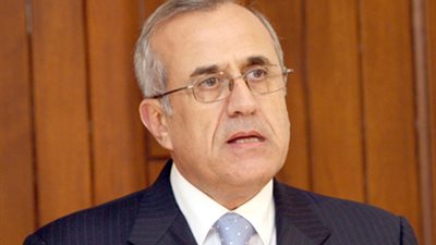 لبنان وأمريكا يؤكدان على ضرورة إيجاد حل سلمي للأزمة السورية