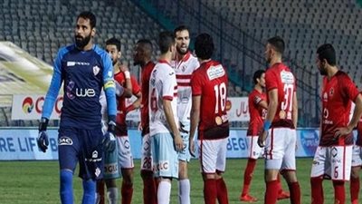 آخر استعدادات الزمالك للقمة 117.. حمدي النقاز جاهز لقيادة الجبهة اليمنى.. معسكر مغلق قبل لقاء الأهلي بـ 24 ساعة فقط.. رصد مكافاَت خاصة للفوز بموقعة السبت..  وفرض السرية على تشكيل الفريق