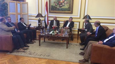 وفد برلماني يصل شرم الشيخ لتفقد منشآت سياحية ومطار نيوبيع (صور)